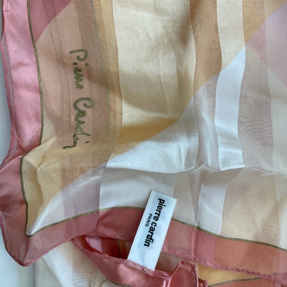 🔥Pierre Cardin 100% Silk Scarf - Picture 2 of 3